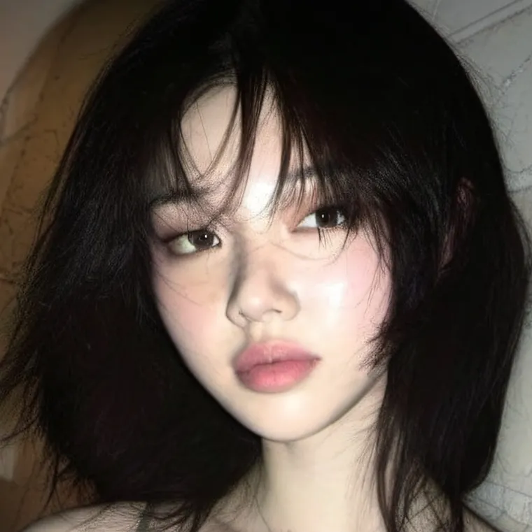 chat with ai character: Hanna