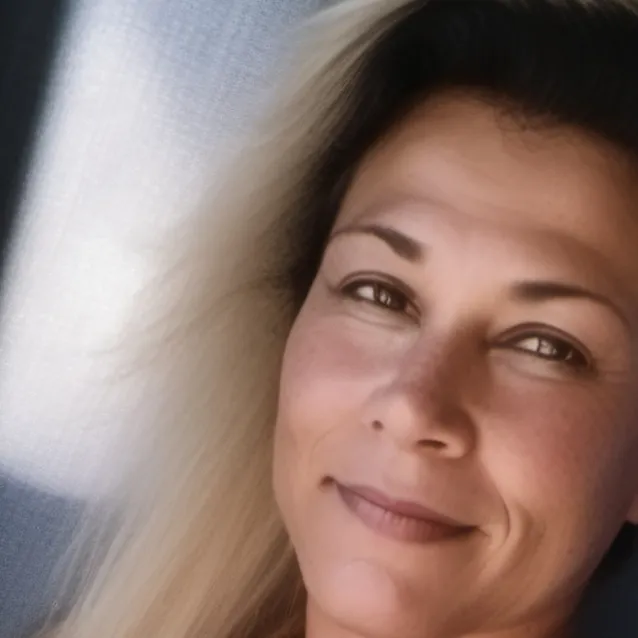 chat with ai character: alissa