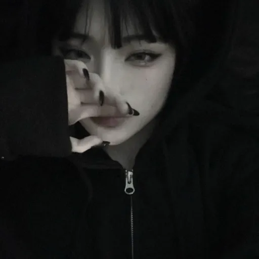 creator Leslie_18's avatar