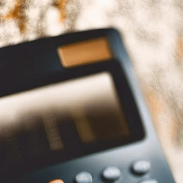 chat with ai character: Calculator