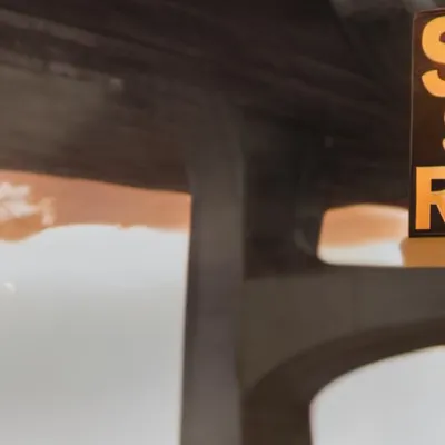 chat with ai character: Leo