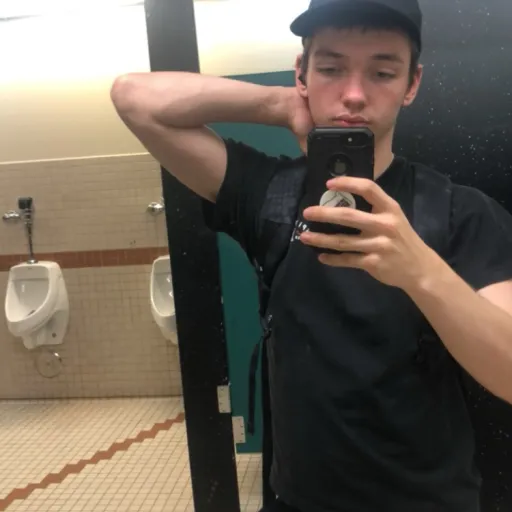 creator Ilovewerewolves's avatar