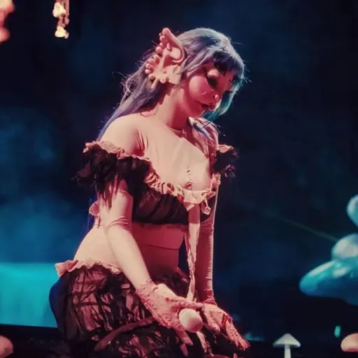 creator Melanie_Crybaby's avatar