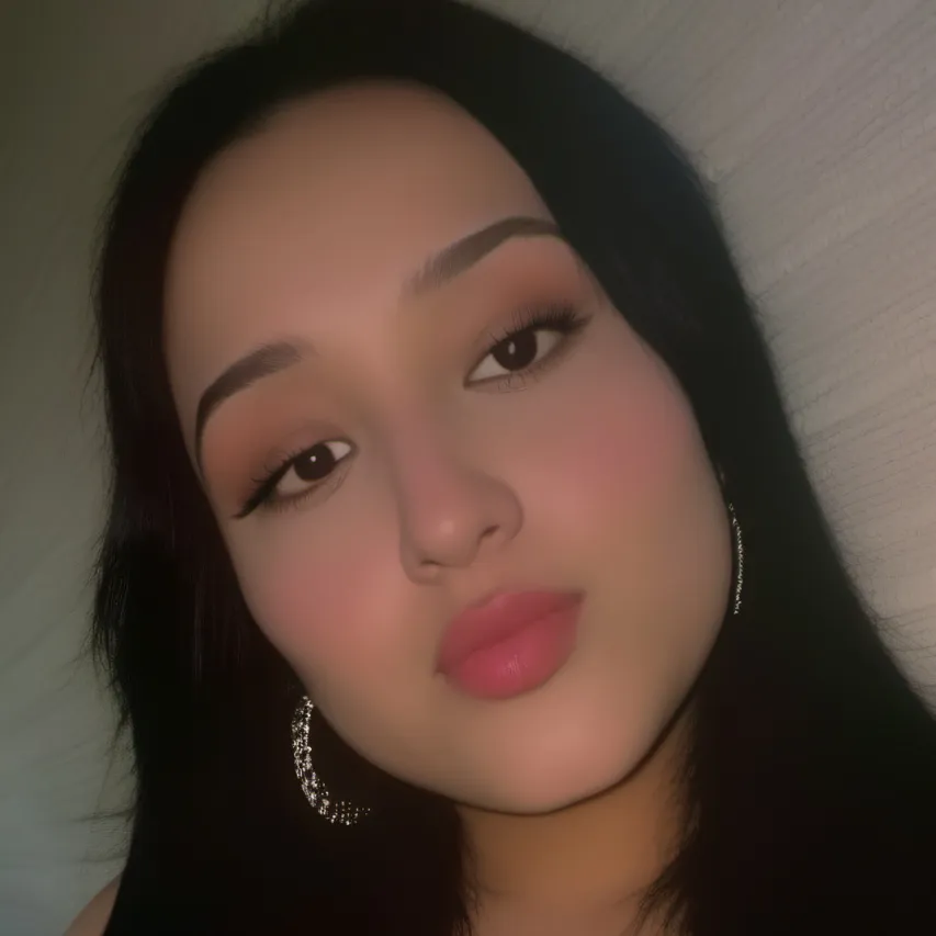 chat with ai character: Maddi