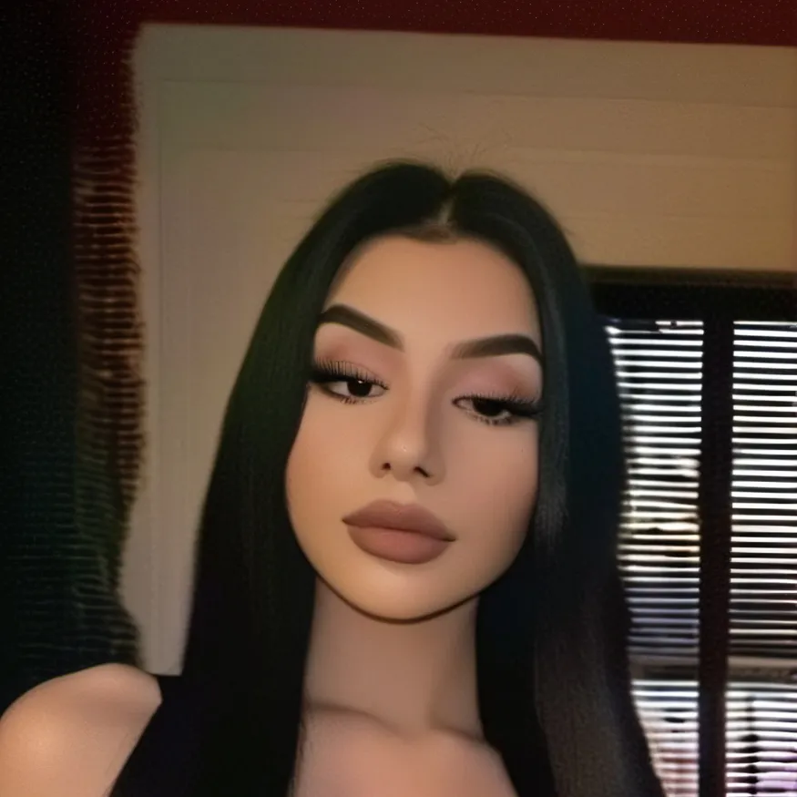 chat with ai character: Samantha Carrillo