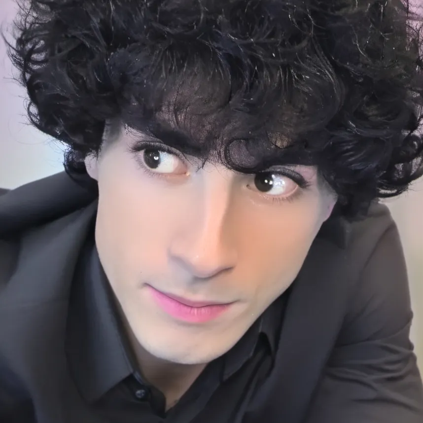 chat with ai character: Arny