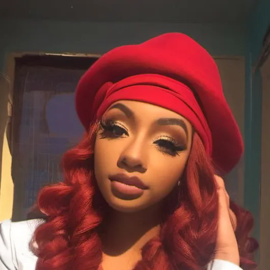 chat with ai character: Kim