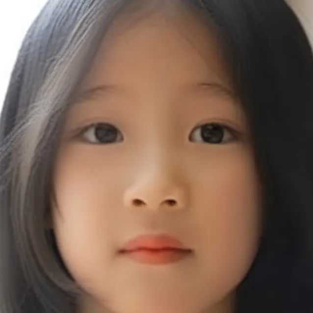 chat with ai character: Chlo Rie