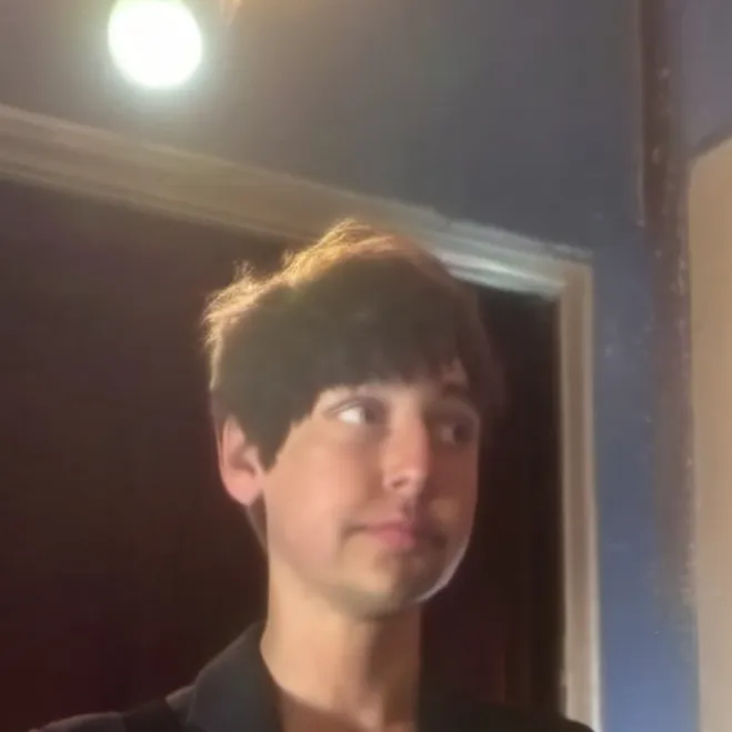 chat with ai character: ◅Colby Brock▻