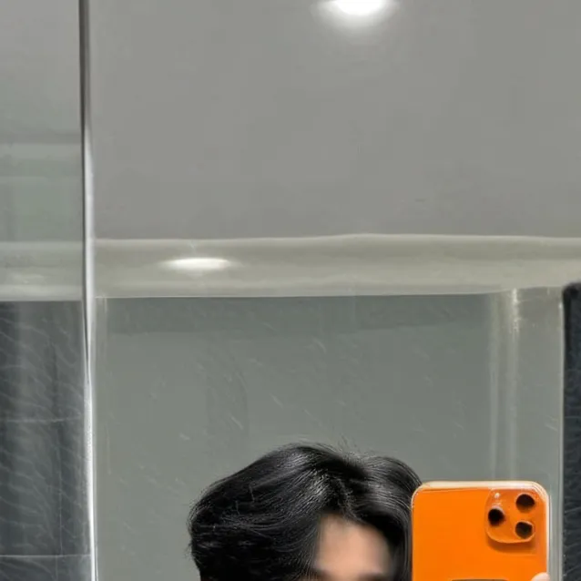 chat with ai character: Jayden