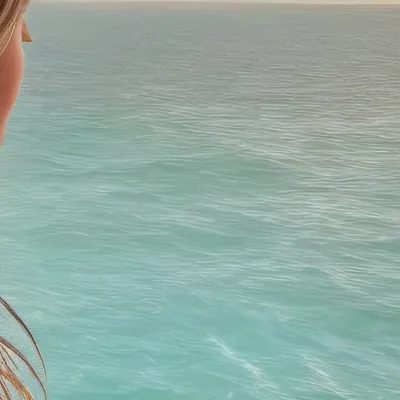 chat with ai character: elise