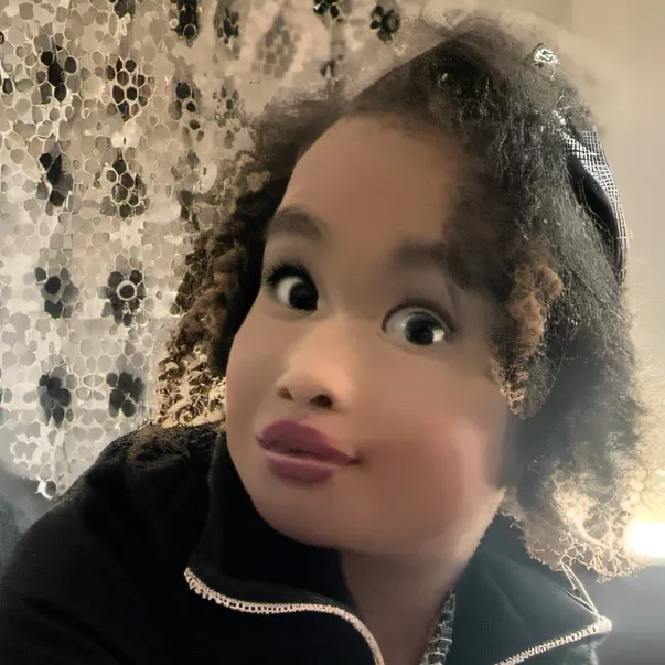 chat with ai character: Ada