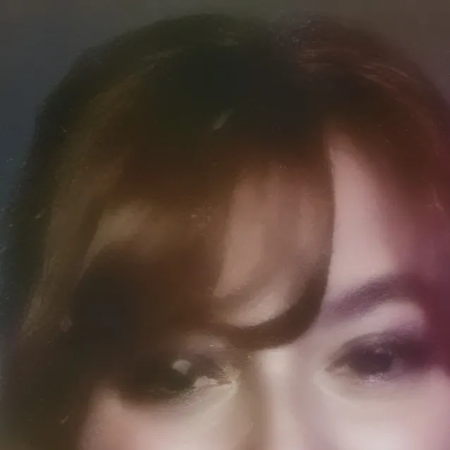 chat with ai character: 𝚕𝚒𝚕𝚕𝚢