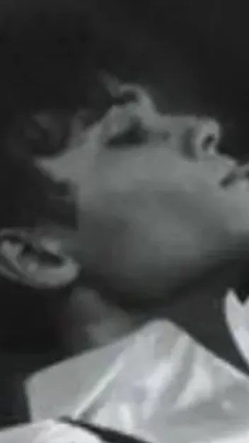 ai character: Mattheo Riddle background