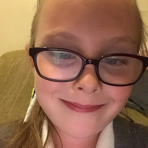 creator Linnea stelmaszuk's avatar