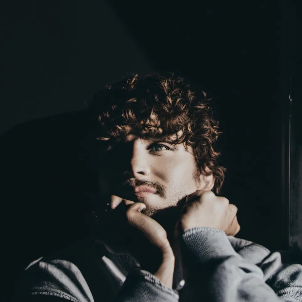 chat with ai character: Dream