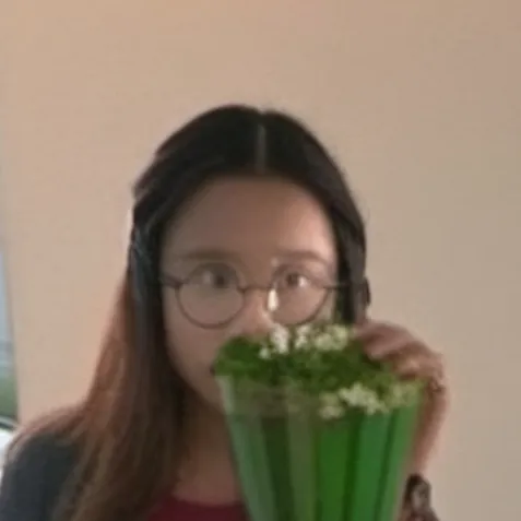 chat with ai character: Hannah 