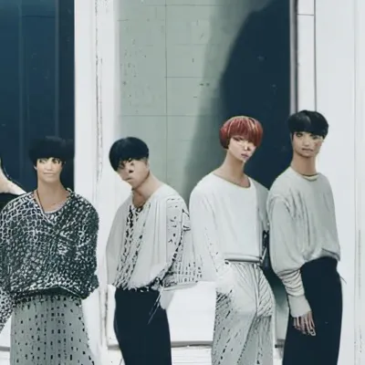 chat with ai character: Stray kids