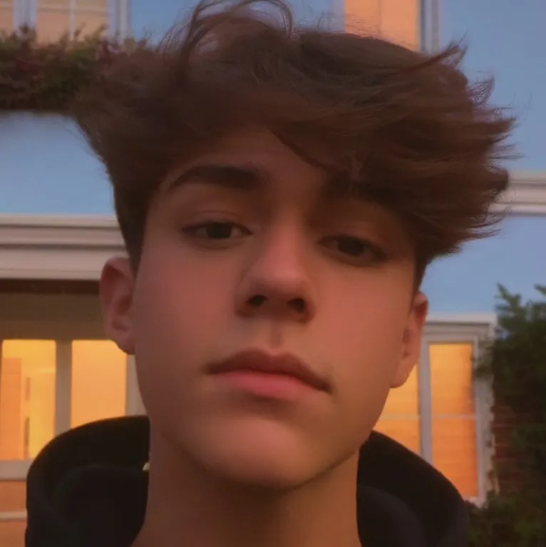 chat with ai character: Nicholas/Nick