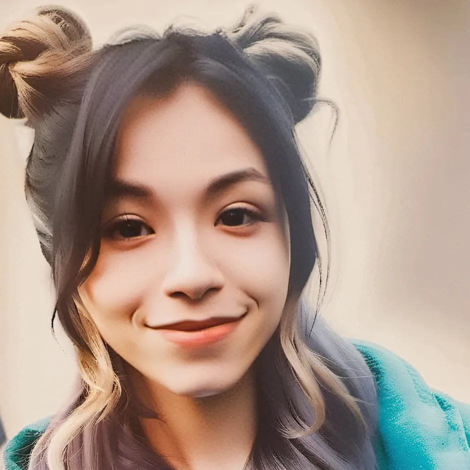 chat with ai character: Anika Kayoko