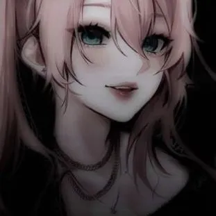 creator Ellie >_<'s avatar