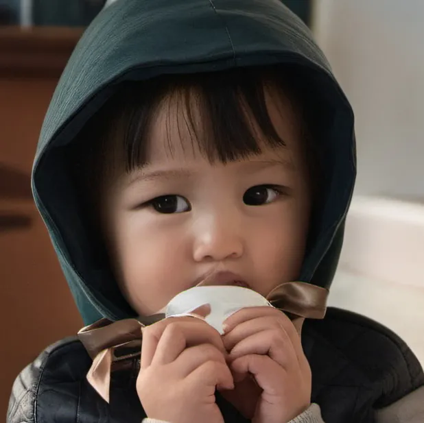 chat with ai character: Jun-Lee