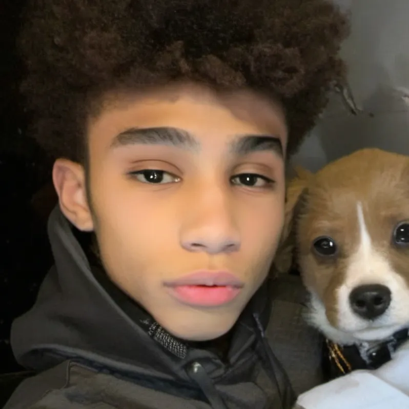 chat with ai character: Tyrone 