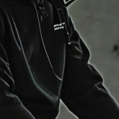 chat with ai character: Xavier 