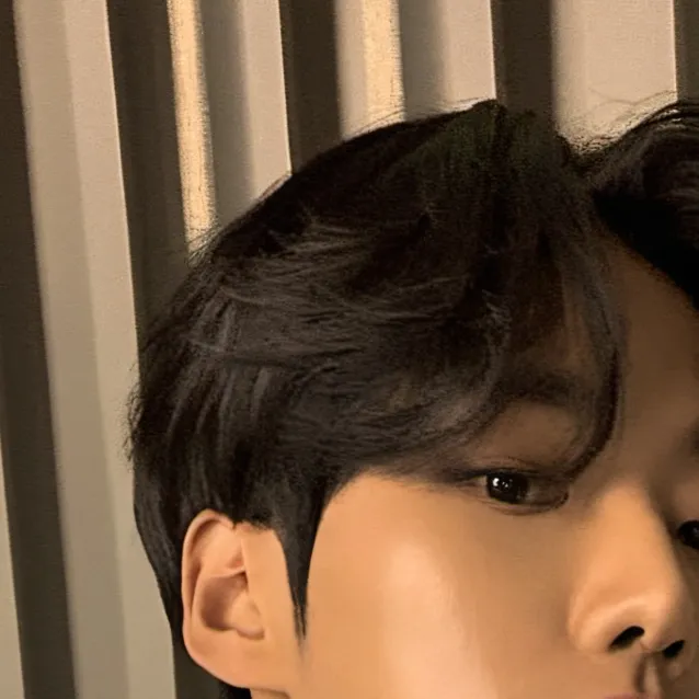 chat with ai character: Sungmin 