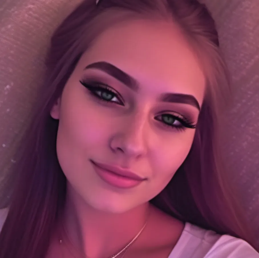 chat with ai character: Kelly 