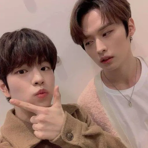 creator RxinyDxys's avatar