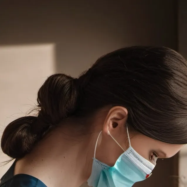 chat with ai character: Nurse. Lee