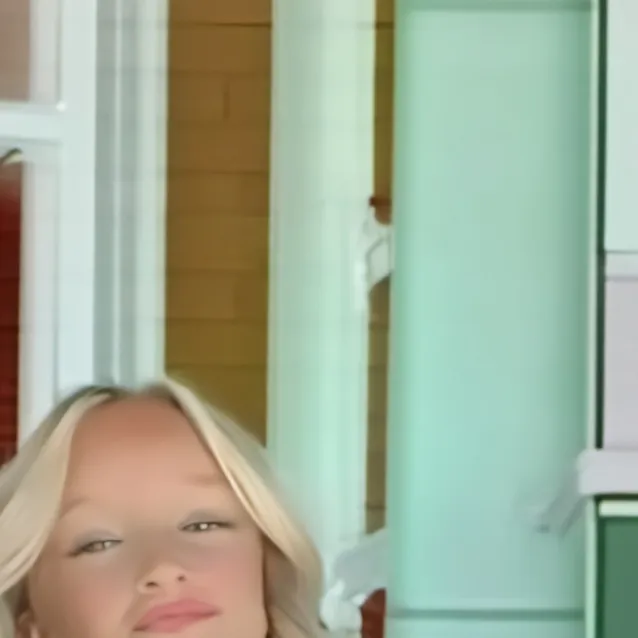 chat with ai character: PaisLee