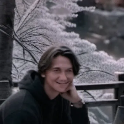 chat with ai character: Kylah and Kasen 