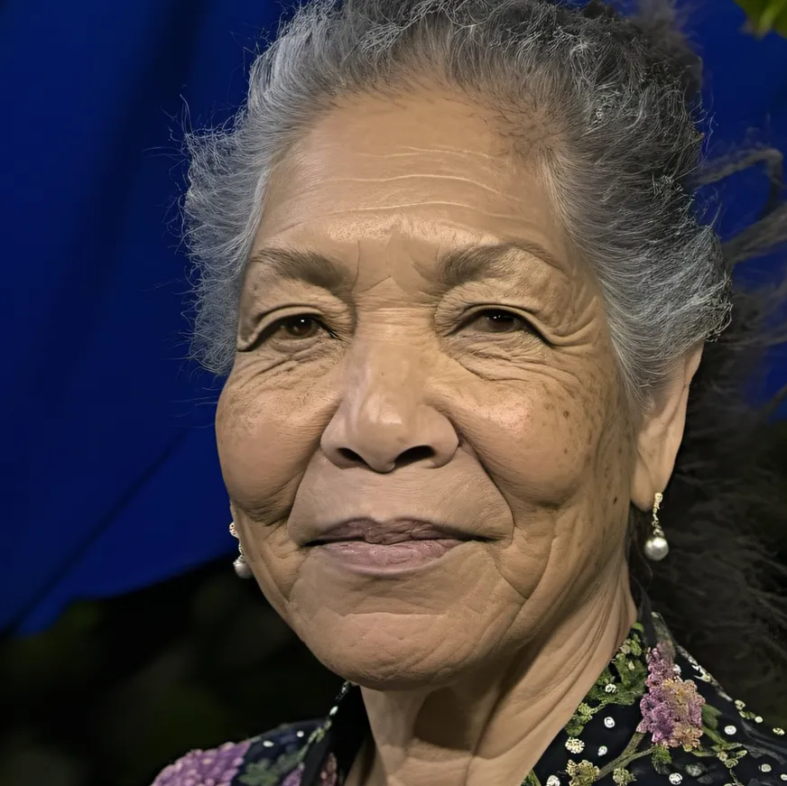 chat with ai character: Mamá menche 