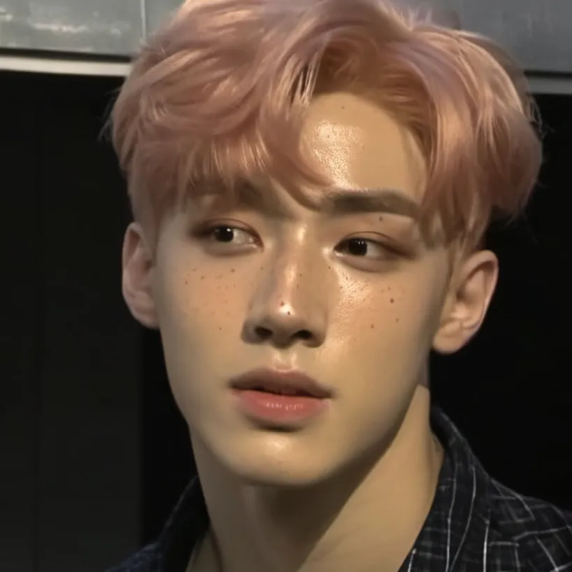 chat with ai character: Kenji