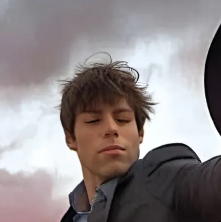 chat with ai character: tom