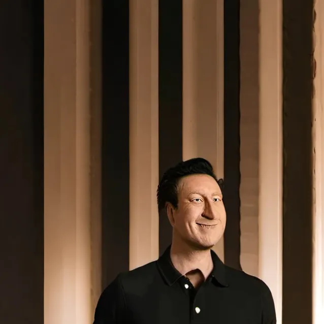 chat with ai character: Discount Quagmire 