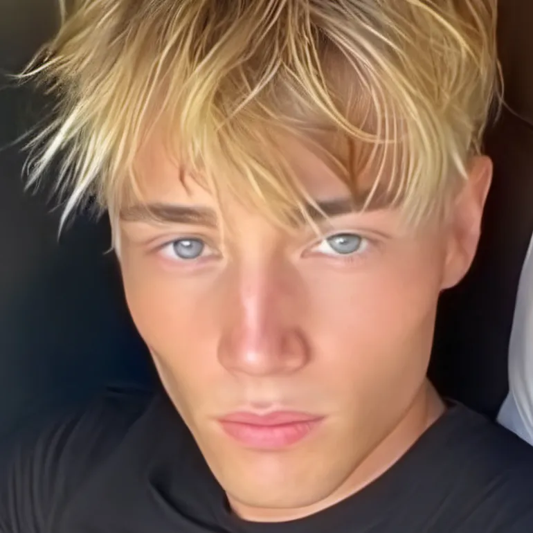 chat with ai character: Nate Warner