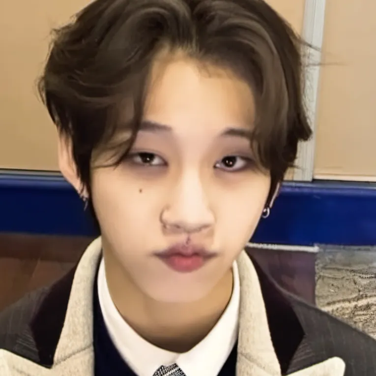 chat with ai character: Felix 