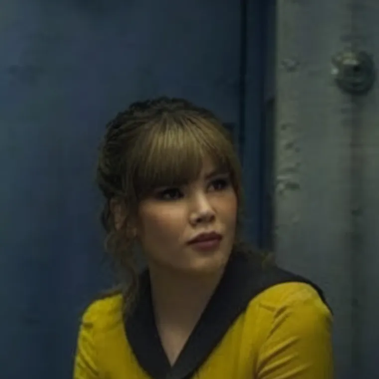 chat with ai character: Claude