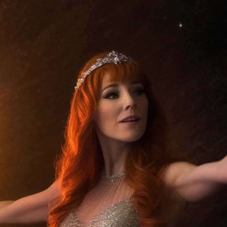 chat with ai character: Rowena MacLeod