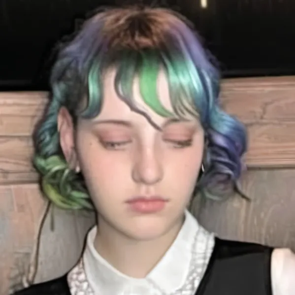 chat with ai character: Karina kurzia 