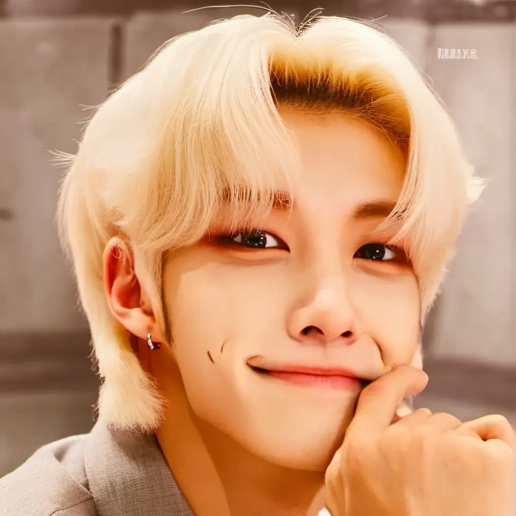 chat with ai character: lee Felix/younbok