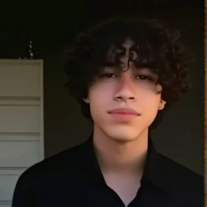 chat with ai character: Asher