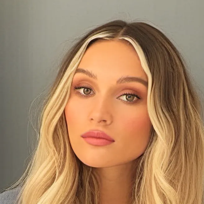 chat with ai character: Ella