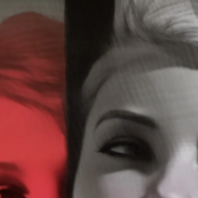 chat with ai character: zoe