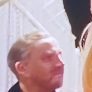 chat with ai character: Jenny