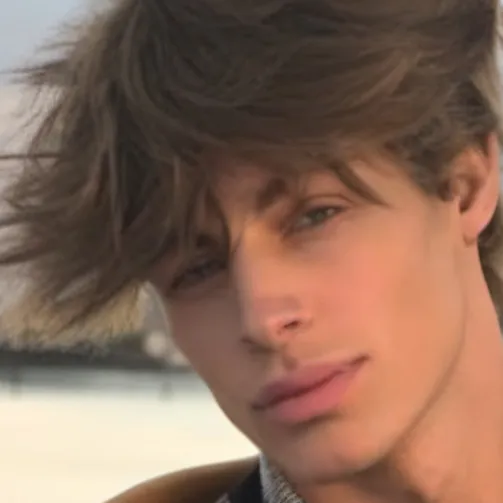 chat with ai character: Kaden