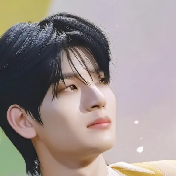 chat with ai character: SEUNGMIN